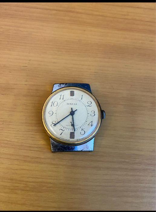 Продам советские часы Победа.
