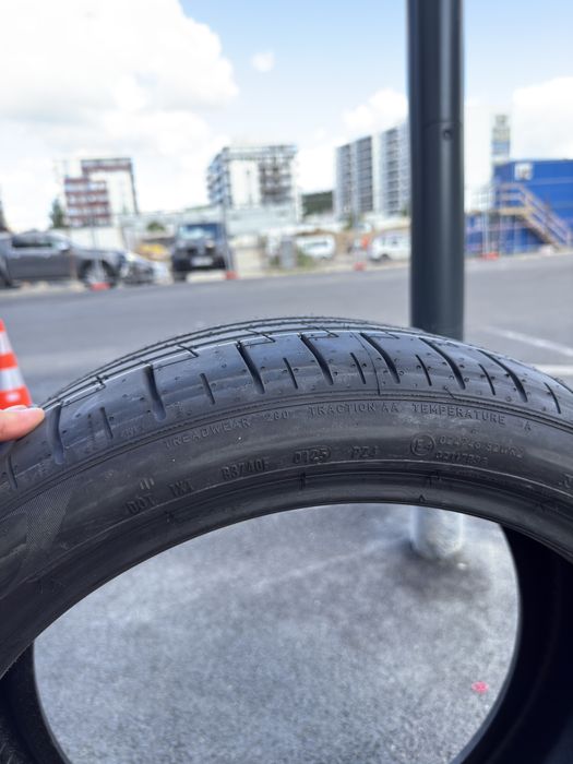 Pirelli P Zero PZ4 (MO) XL 275/35 R19 100Y BMW M