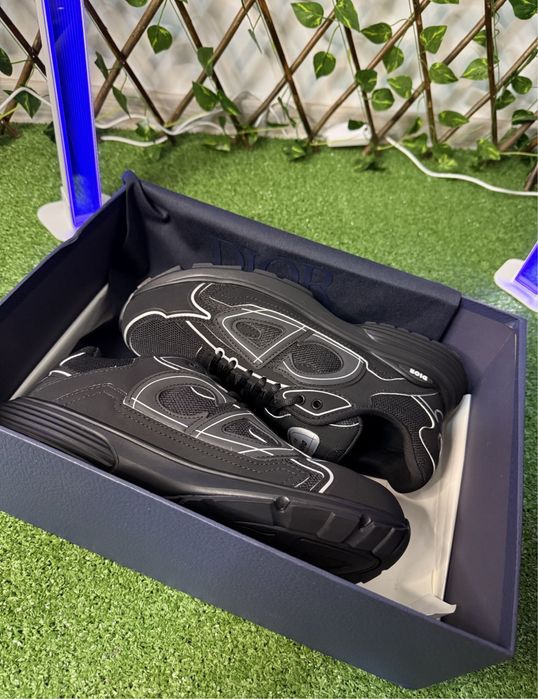 Dior B30
