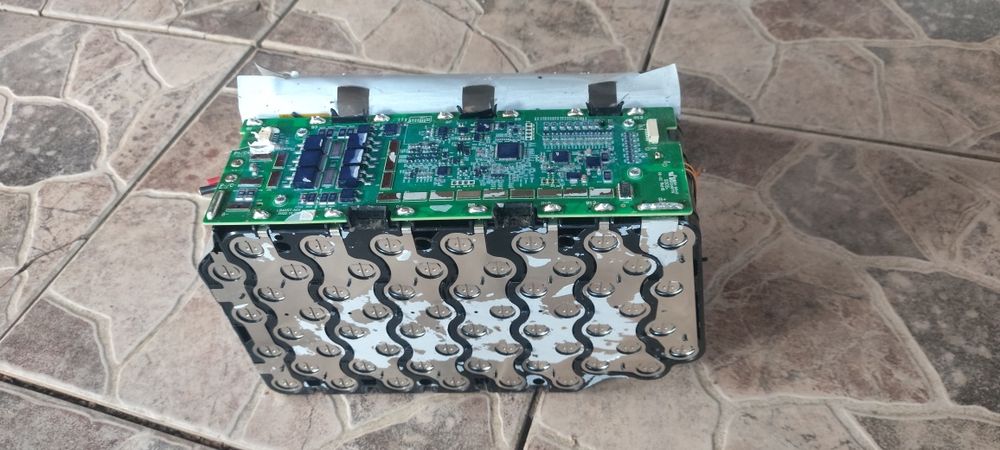 Baterie Acumulator 14s 48v 19A 1kw celule LG