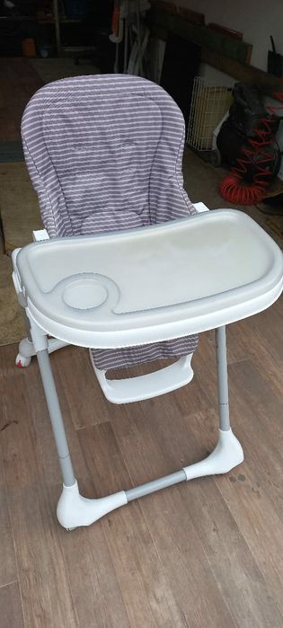 Стульчик Happy Baby "WINGY" для кормления