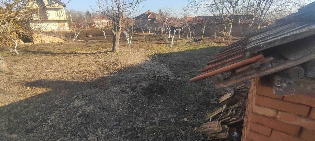 Продава се Къща в Силистра, Изток - 1300 кв.м за 6 €/кв.м - Снимка #5