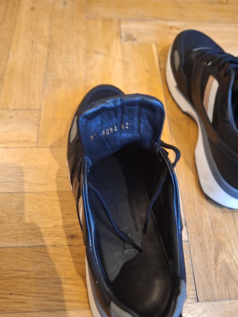 Pantofi sport adidasi casual sneakers barbati Hugo Boss din piele, 42