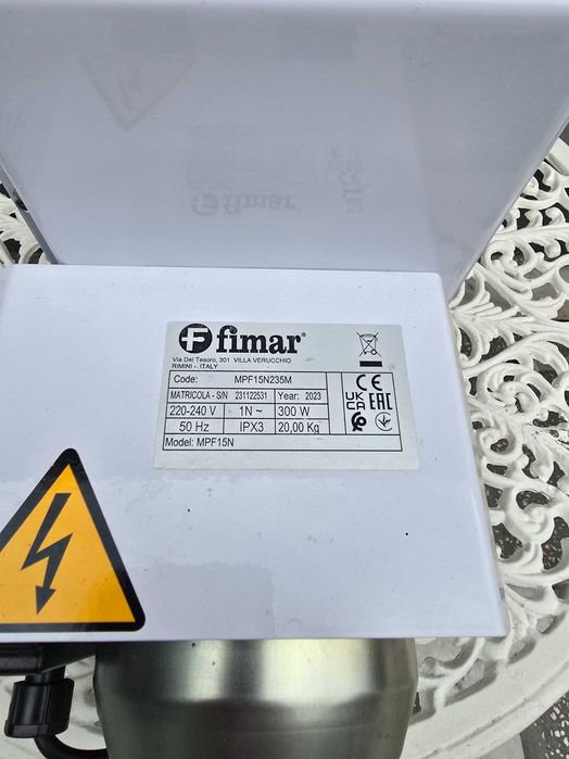 Maşină de paste fabricată in Italia
