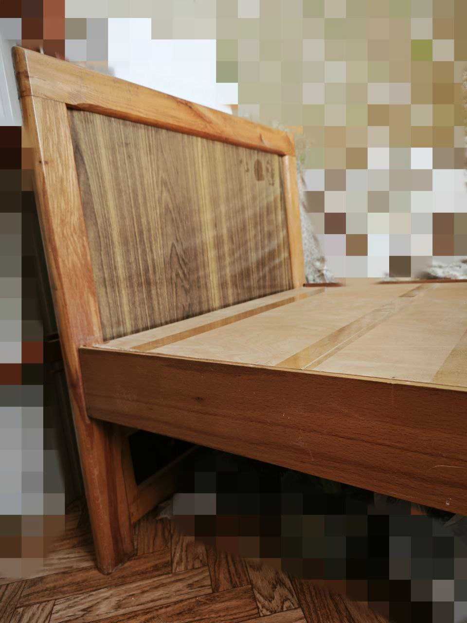 Продаю деревянные кровати 2 шт.
