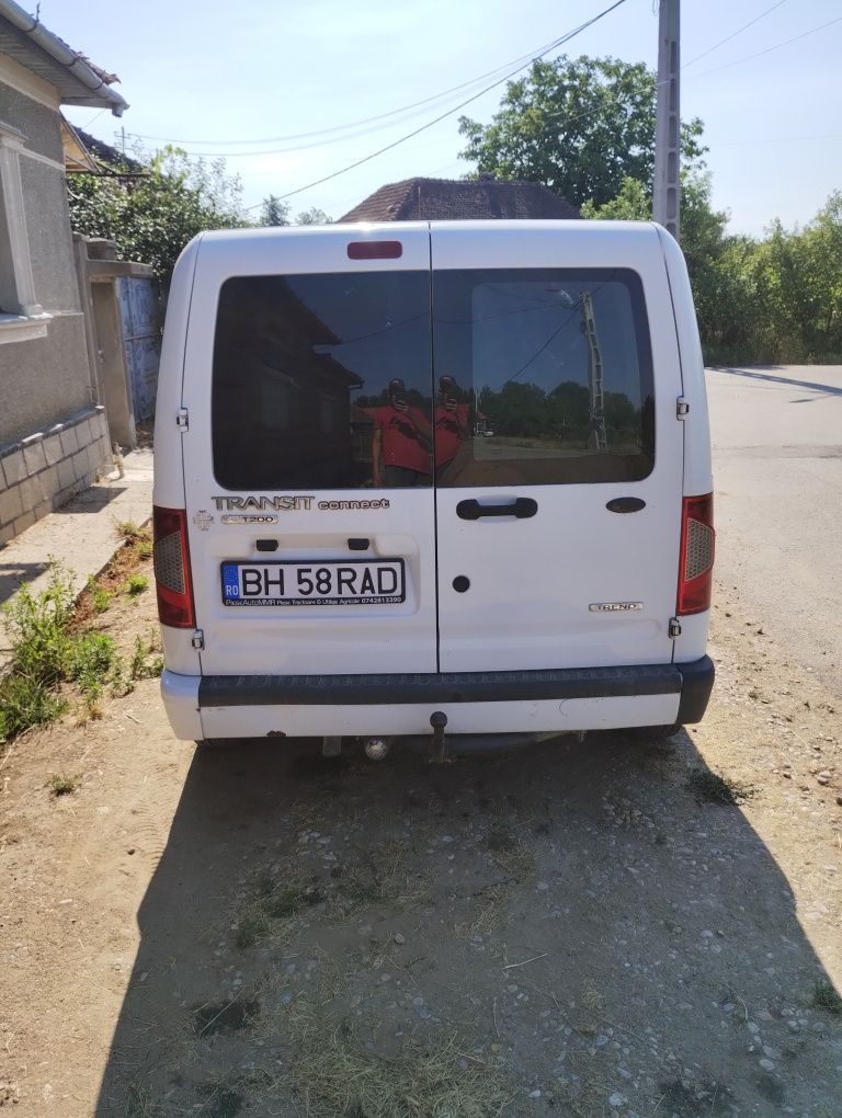Vând Ford trans conect an 2011
