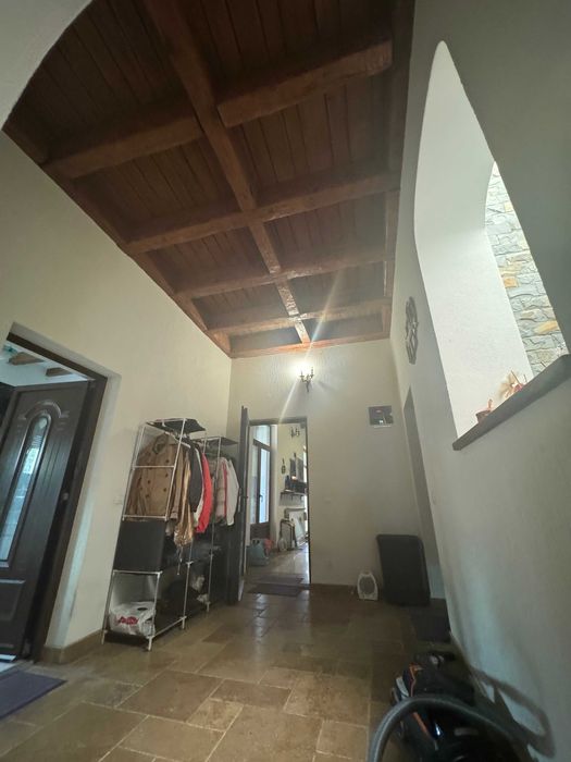 Casa Interbelica - zona Unirii - Bucuresti (vanzare sau inchiriere)