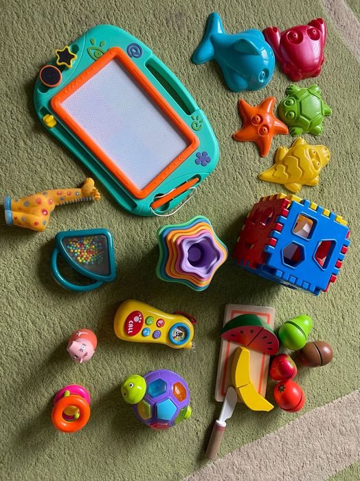 Детски играчки запазени, магнитна дъска, боулинг
