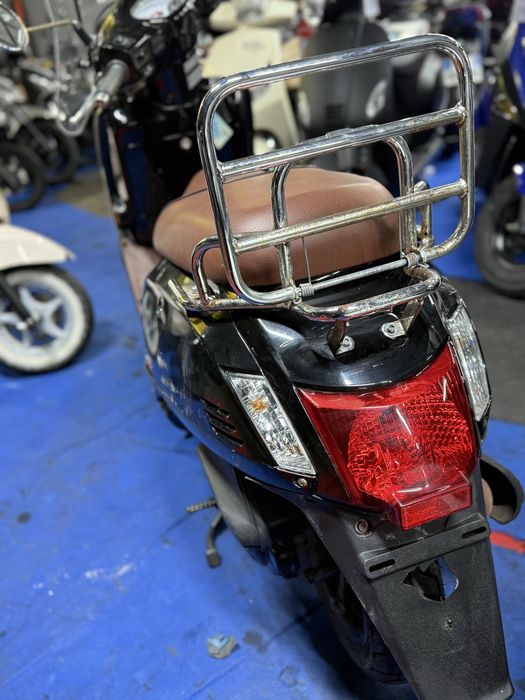 Kymco like 49cc 25km/h 1000