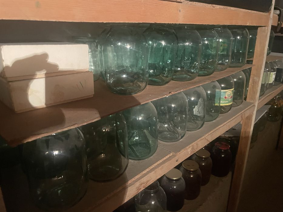 Б/у стеклянные 2 - х литровые банки