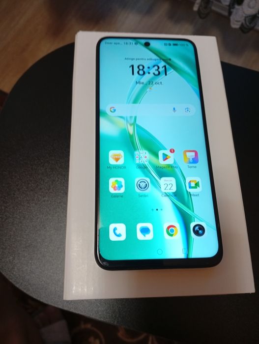Motorola edge 50 pro și honor 200 Smart 5g
