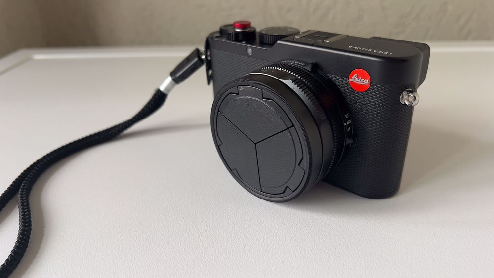Leica D-LUX 8 Aparat Foto Compact Obiectiv Summilux 10.9–34mm F1.7-2.8