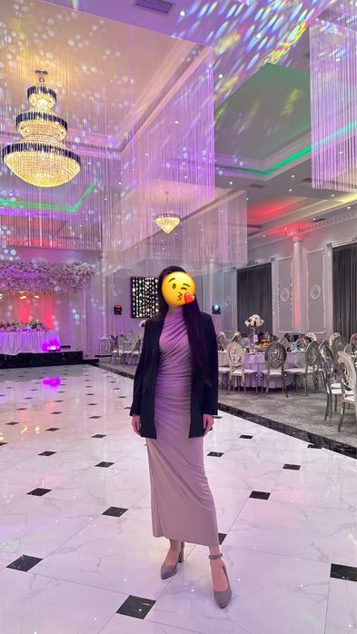 Платье бу в хорошем состоянии