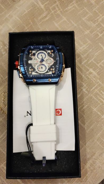 Часовник чисто нов