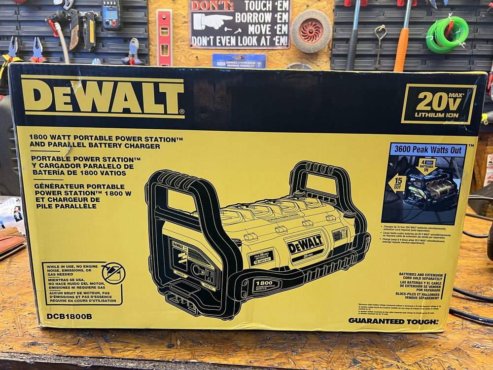 Statie incarcare Dewalt FlexVolt 4 porturi