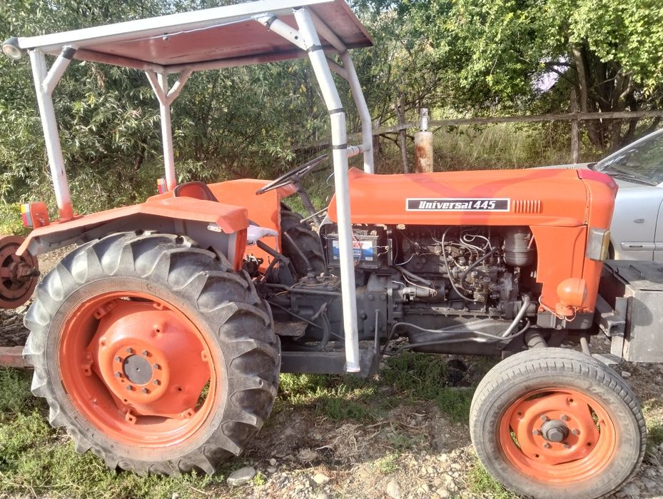 Vând tractor fiat 411r