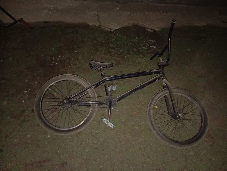 Велосипед бмх в хорошем состояние