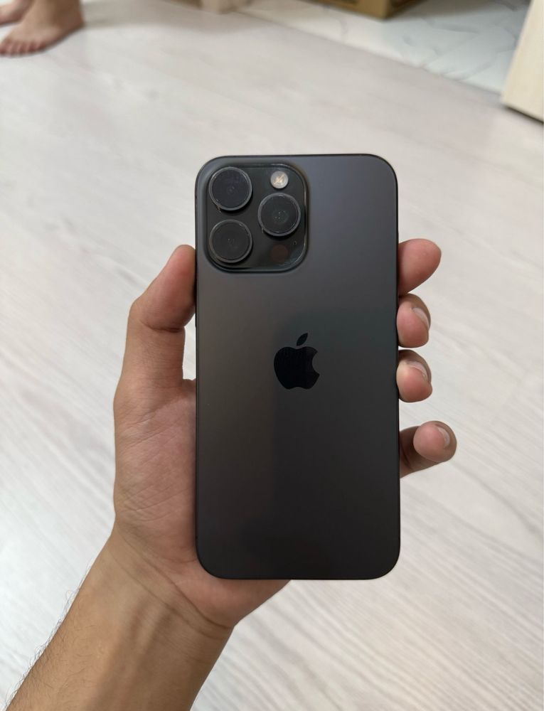 15 pro max zor xolatta karopka bor 256 e sim qora rang srochna