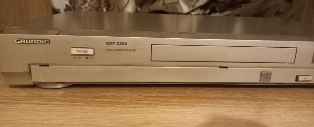 DVD Player Grundig GDP 2200 în stare bună, func