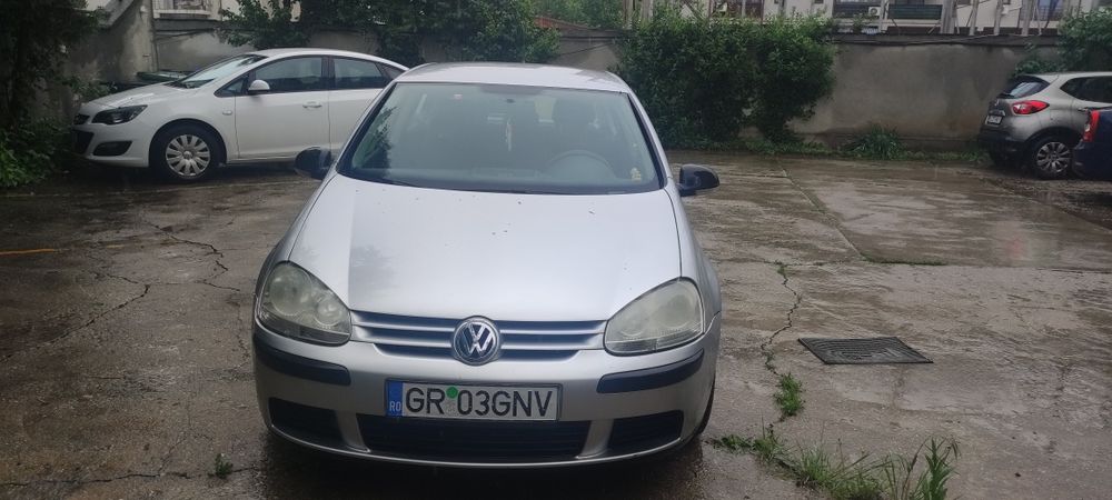 Vw golf v  2008 întreținut