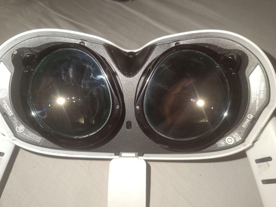 Продам vr pico 4 pro (Face Tracking)