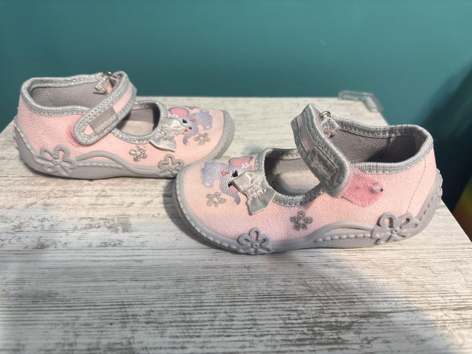 Пантофки за момиченце