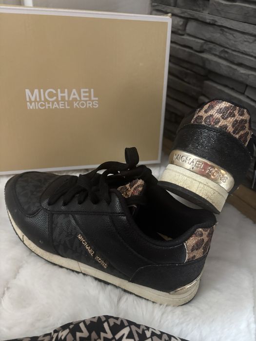 Маратонки Michael Kors 35 номер