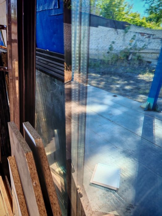 Алюминевый профильный стекло