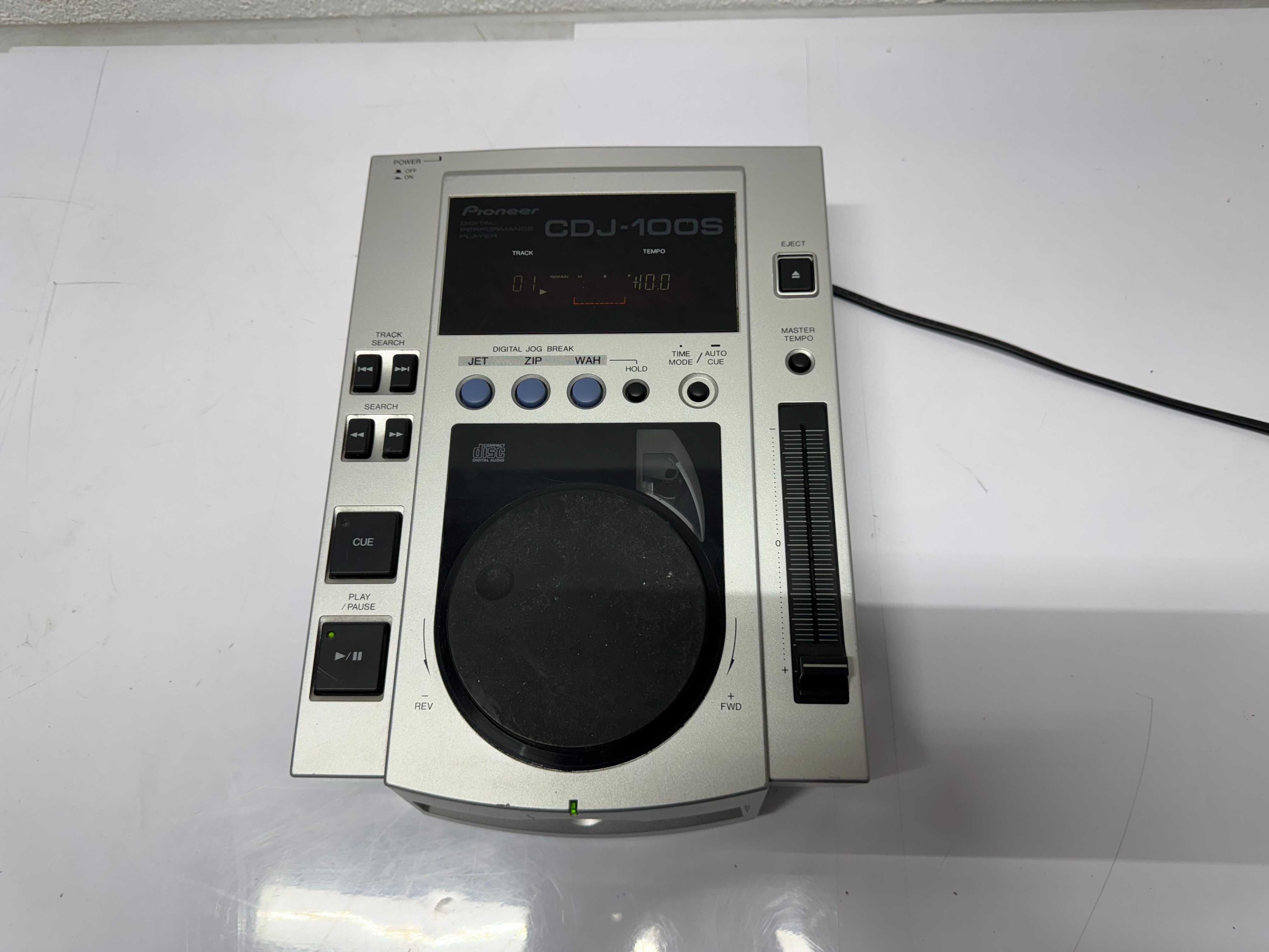 Мултиплейър - Pioneer CDJ-100S