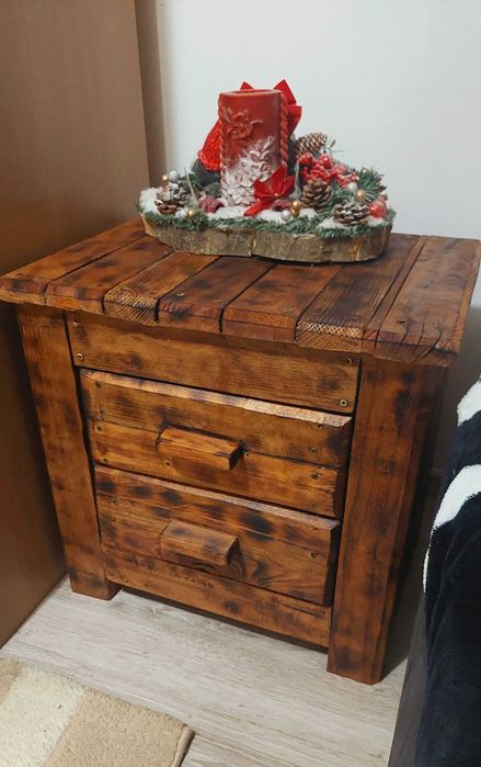 Set de 2 noptiere cu sertar din lemn masiv