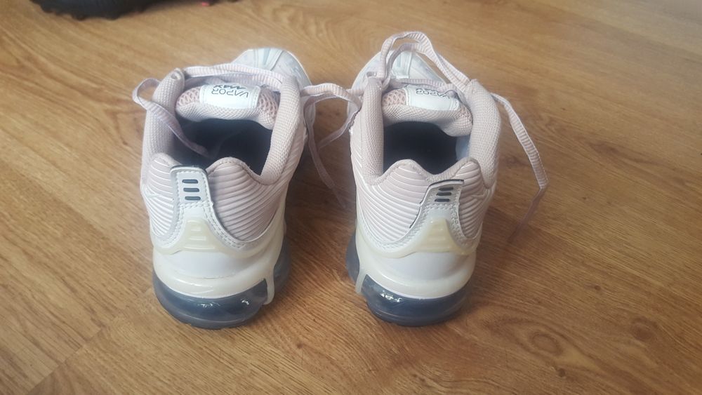 Nike vapormax 360 маратонки 38 номер