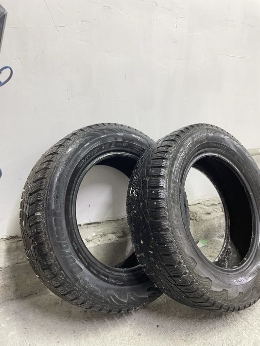 Продам шины шипы 195/65r15