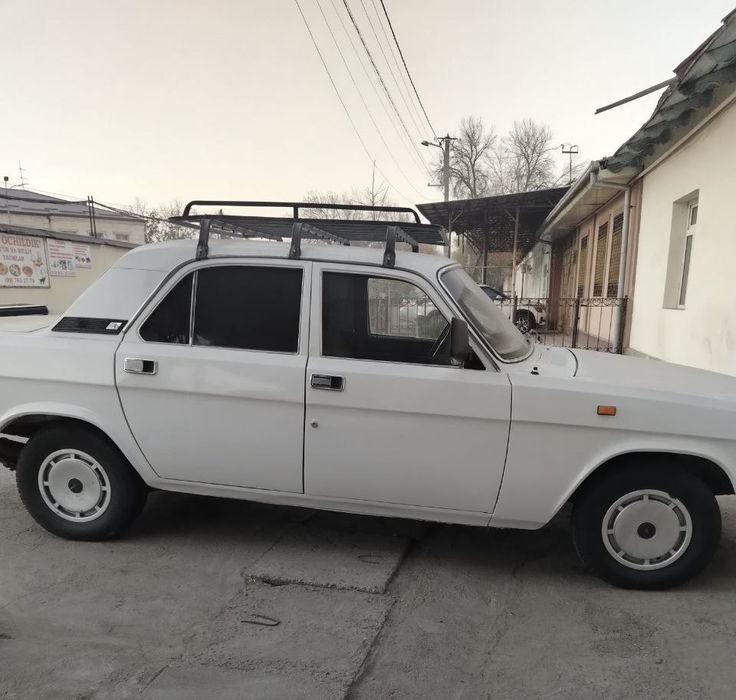 Moshina sotiladi prabeglari halol  madel Volga 310 29