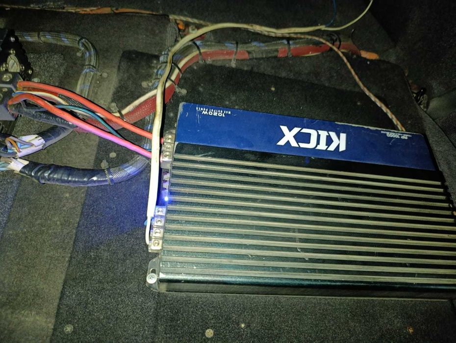 Усилитель звука (моноблок, усилитель, усилок, автозвук, усь в машину)