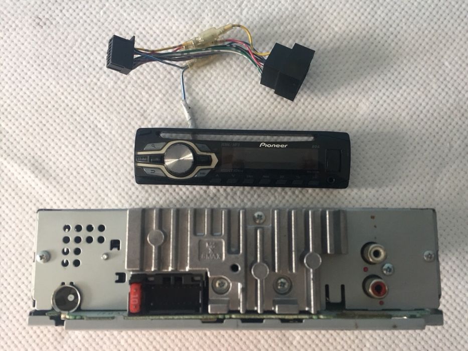 MP3 auto Pioneer DEH-141OUB 50w x4