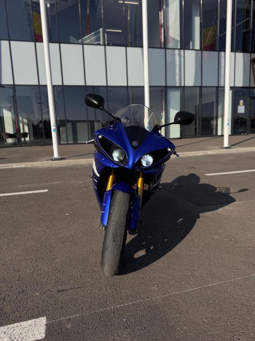 Yamaha r1 2011 BigBang crossplane