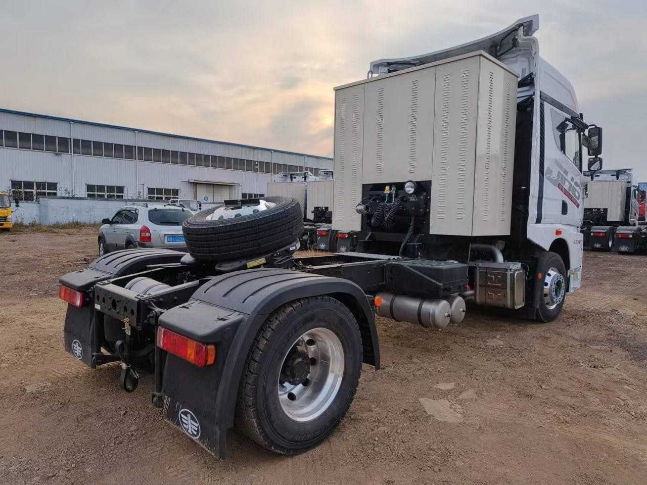 FAW TYAGACH JH6 (подушка) 4x2 CNG !!!