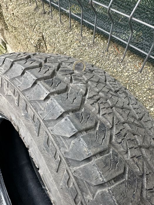 245 / 70 / 16  Hankook Dynapro AT2