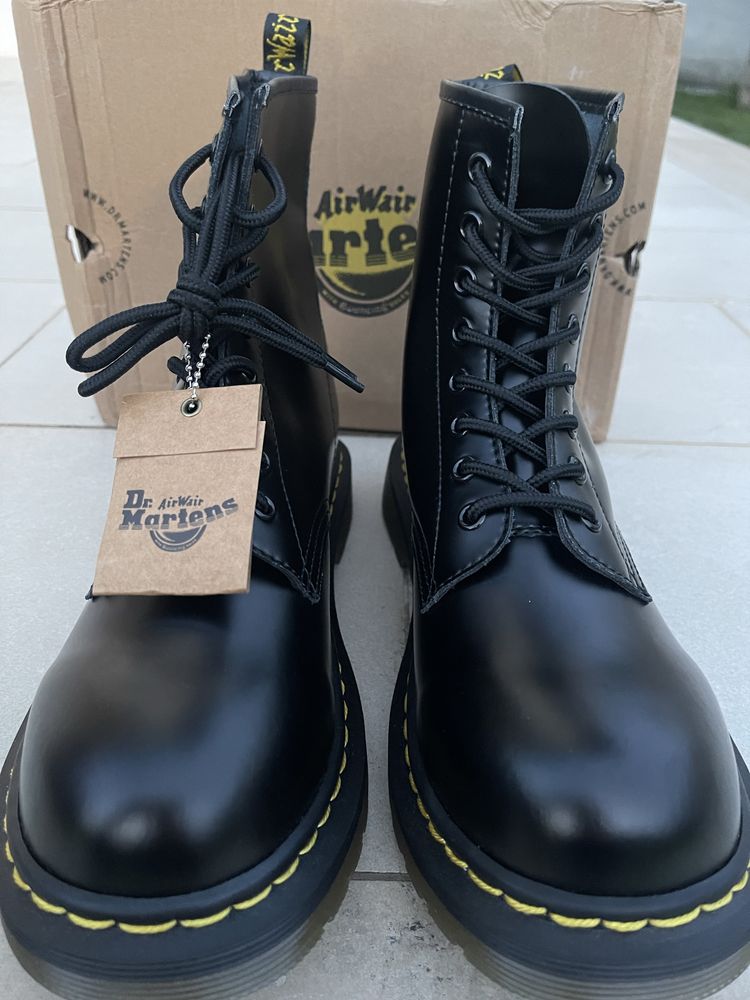 Кубинки Dr. Martens