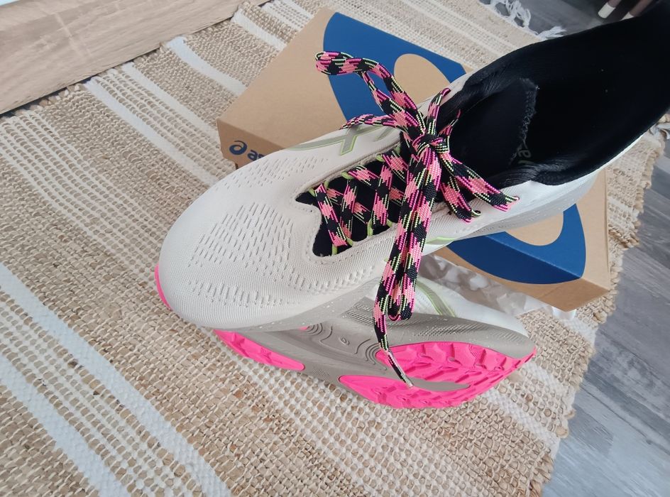 ASICS gel-nimbus 25 TR 1012B581..200
Търси

МЪЖЕ
ЖЕНИ
ДЕЦА
ТОПКИ
СПОР