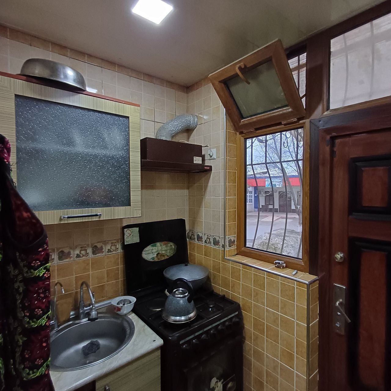 Qarshi shaharda  2 xonali kvartera sotiladi