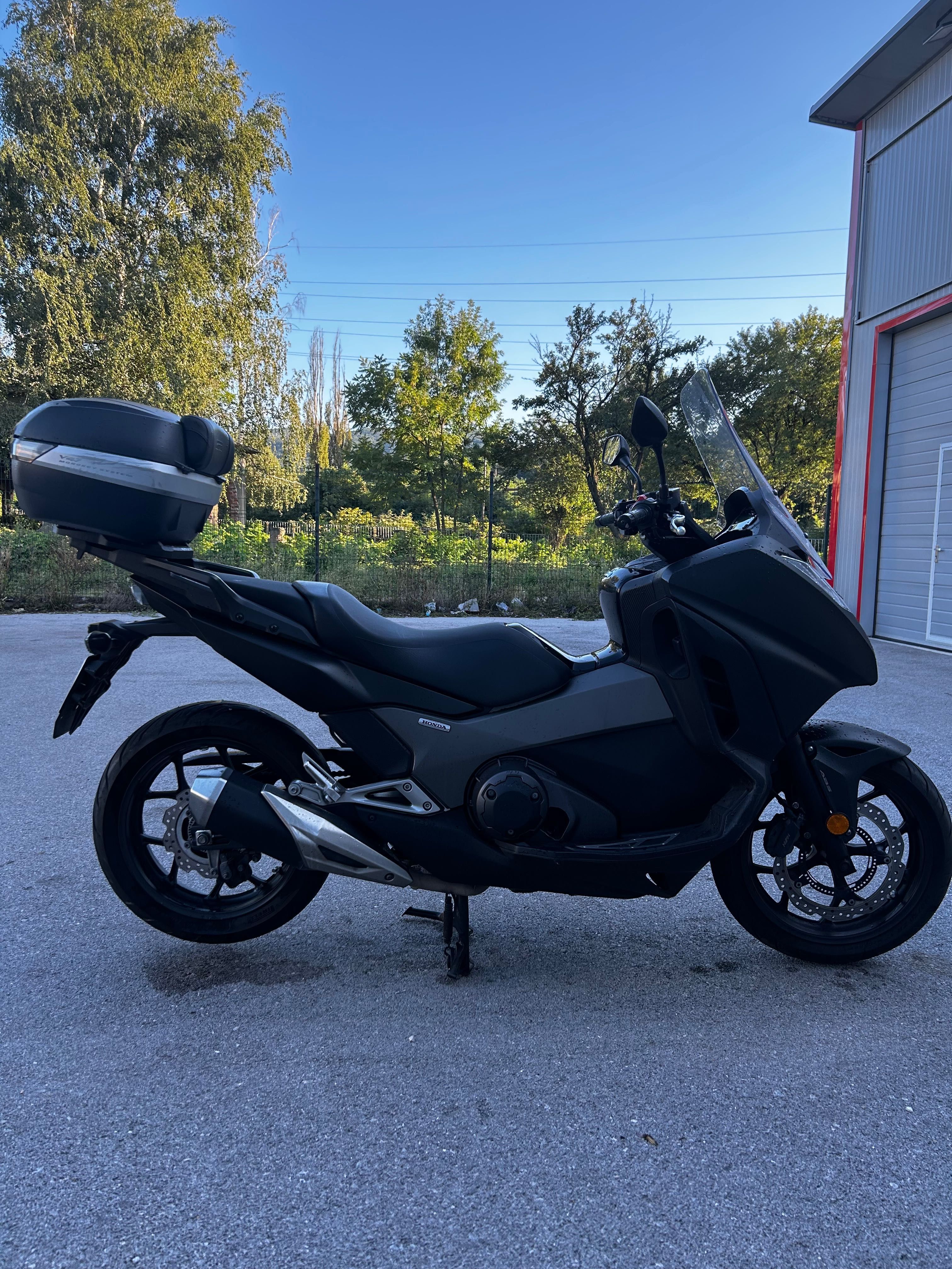 Honda Integra NC 750 D