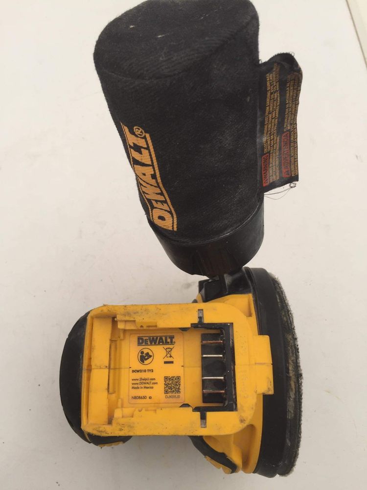 DeWALT DCW 210 /безчетков ексцентър шлайф