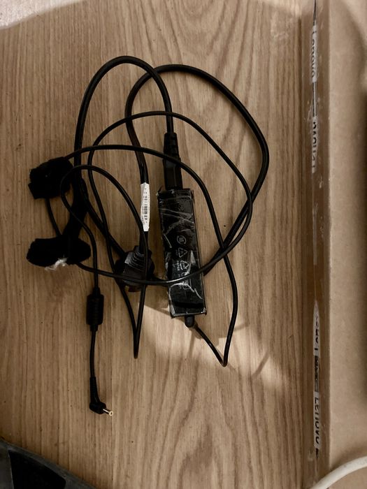 Лаптоп Lenovo IdeaPad Slim 3 Оставаща Гаранция до 2026 г