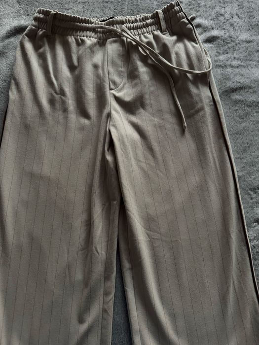Zara Панталон XS,S