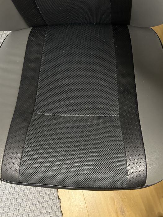 Стол за офис