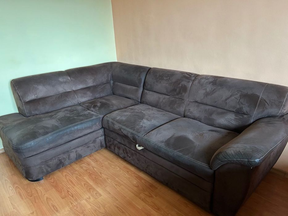 Ъглов диван с ракла и функция за сън