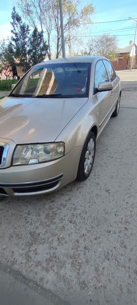 Skoda Superb 2004