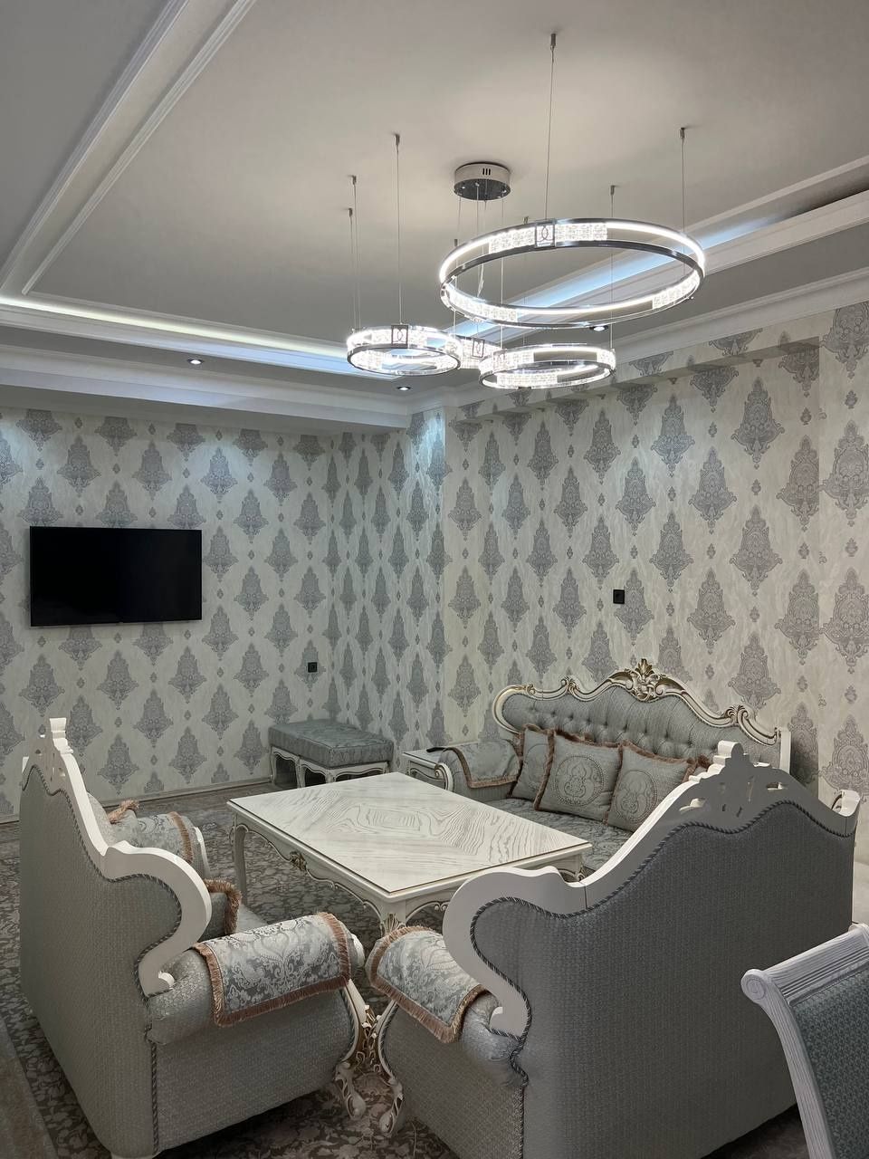 Kunlik kvartira ''Modern Appartments Near Tashkent city Mall"