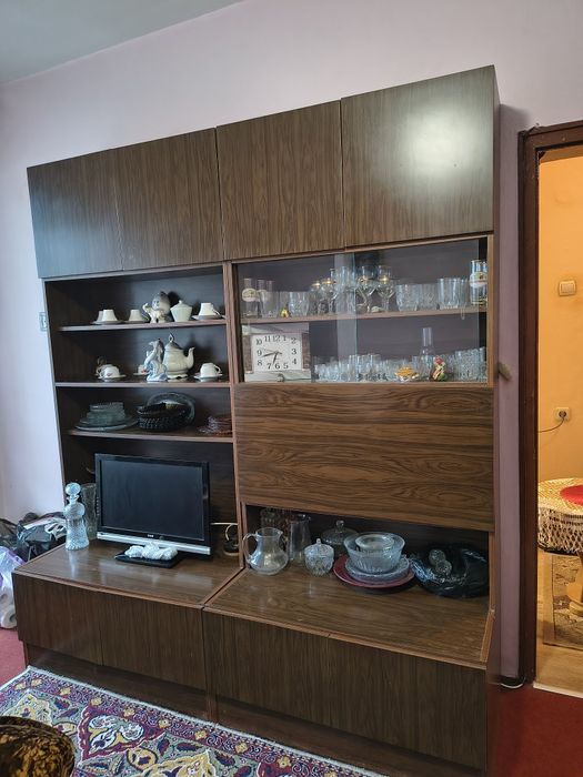 Подарявам мебели